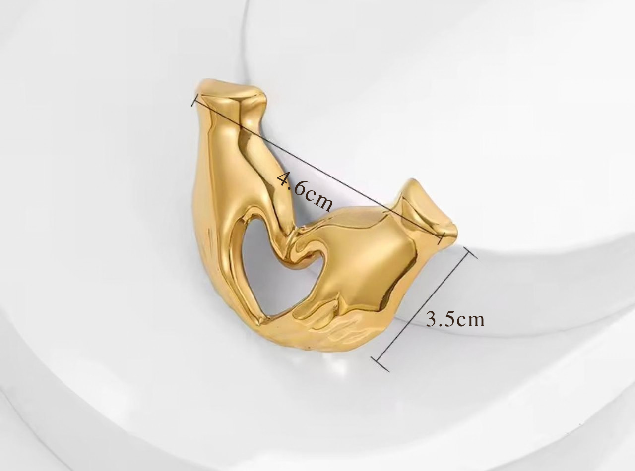 Broche Geométrico Banhado a Ouro 18k - Elegância e Estilo