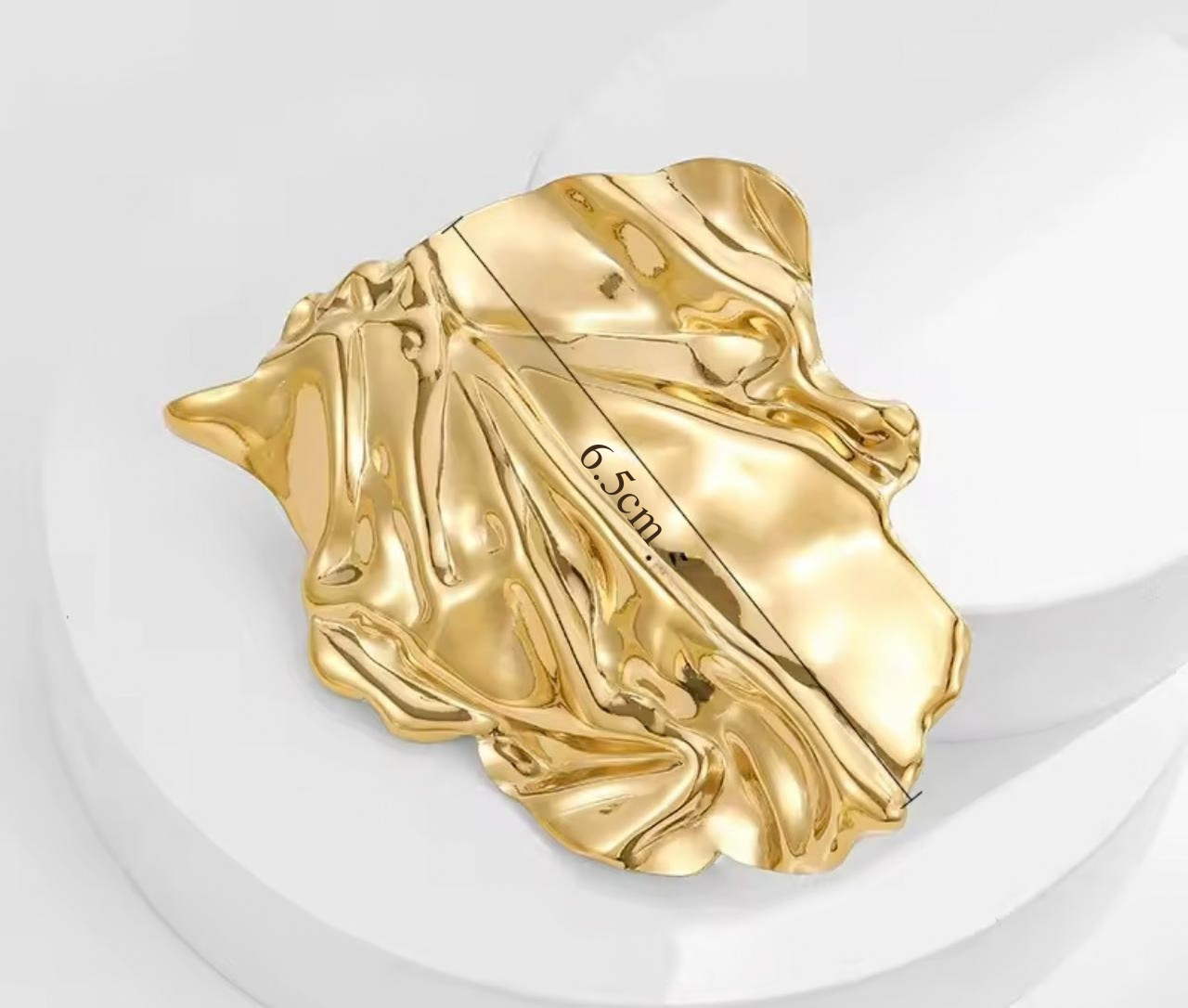 Broche Geométrico Banhado a Ouro 18k - Elegância e Estilo