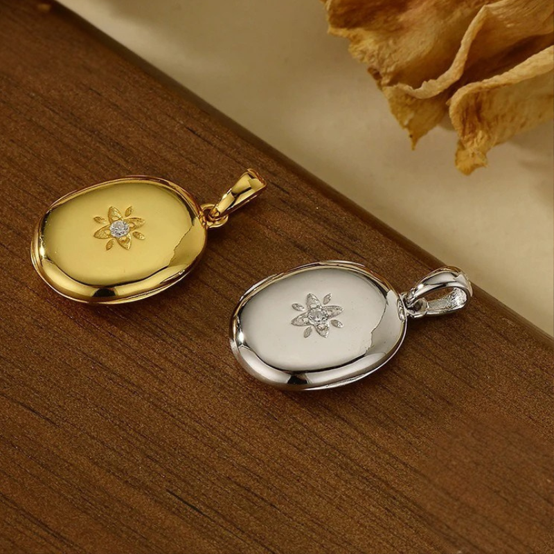 Pingente Medalhão Relicário em Prata Esterlina 925