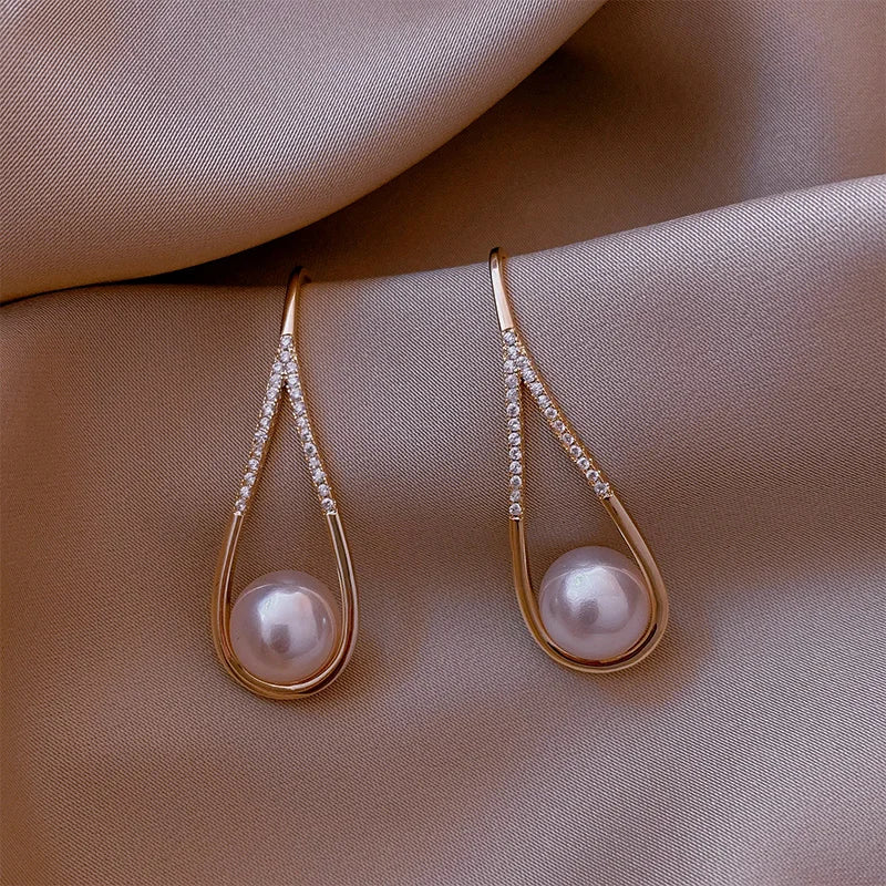 Brincos pendurados geométricos requintados de alto nível para mulheres 2025 joias da moda coreana luxuoso gótico festa meninas brincos de pérola