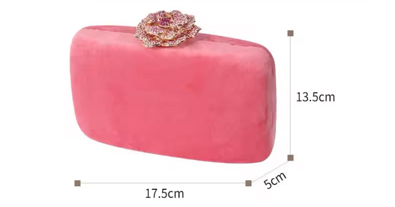 Clutch de Veludo com Flor de Cristais