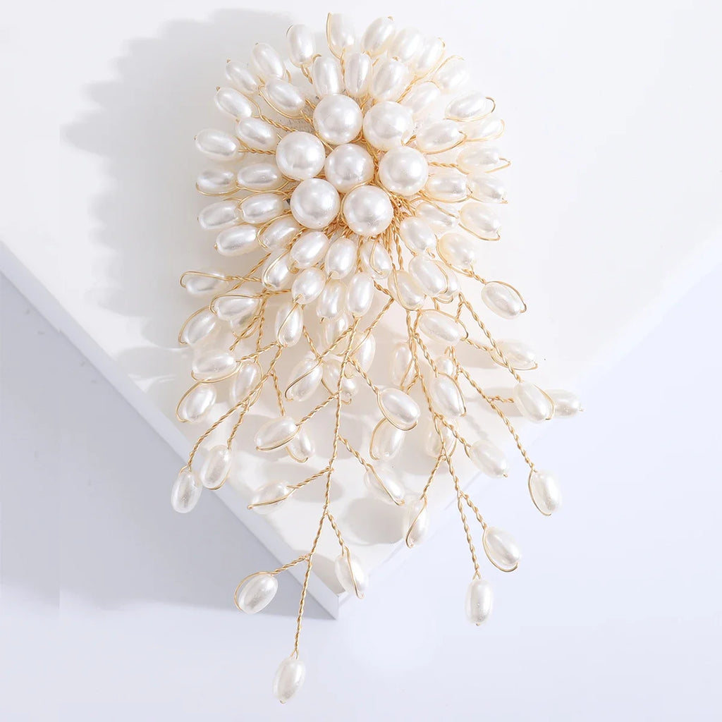 https://ae01.alicdn.com/kf/Sd51f720b2fae4b808f842396bf41dd02I/Pearl-Handwoven-Flower-Brooches-for-Women-Unisex-Rope-Plant-Pins-Office-Party-Friend-Gifts-Jewelry-Accessories.jpg