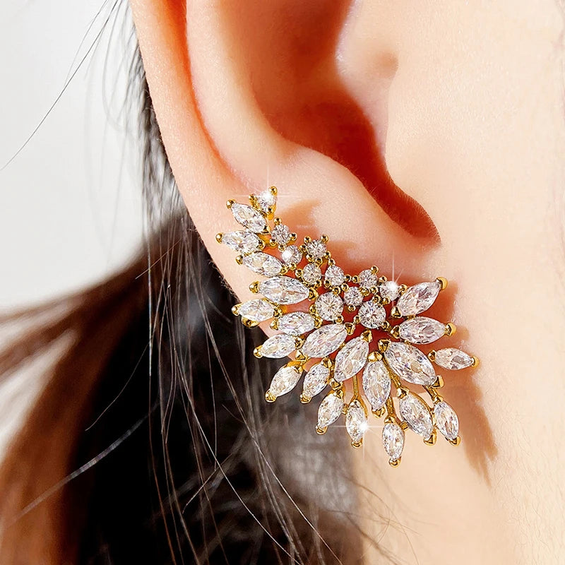Huitan lindos brincos femininos completos com deslumbrante pedra cz espumante brincos de piercing de orelha joias de festa dropshipping