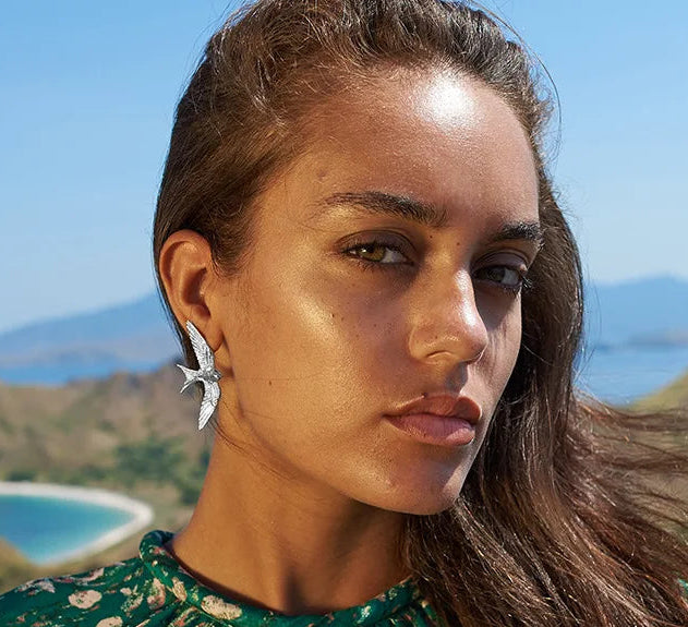 Brincos em forma de pássaro estereoscópicos vintage banhados a ouro 18k de aço inoxidável para mulheres à prova d'água moda charme joias festa