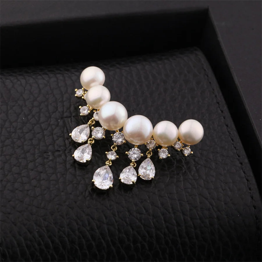 Broche Pérola com Pingente Elegante Feminino