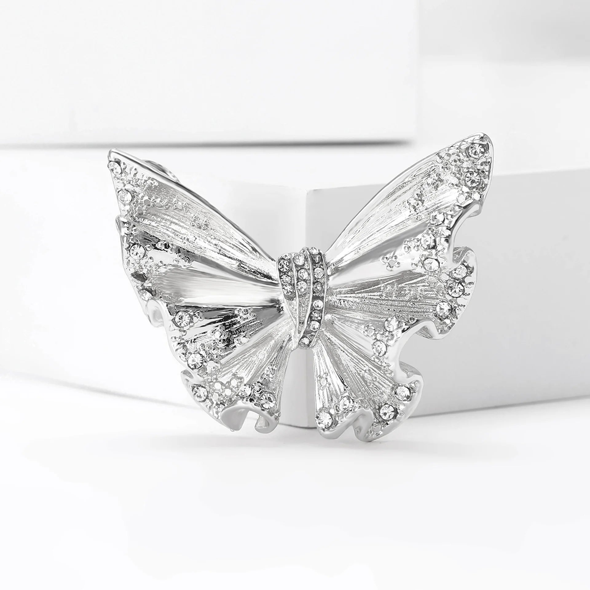Broche Borboleta com Strass Luxo para Acessórios Femininos