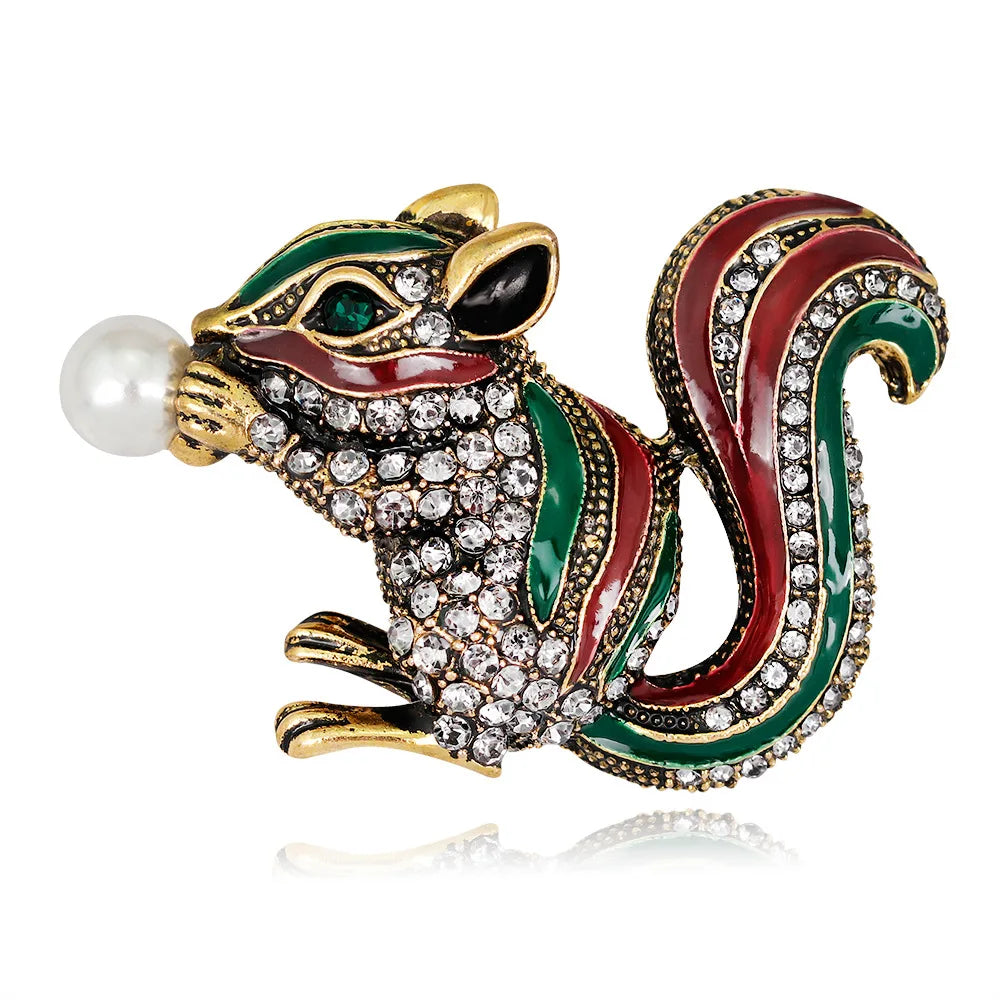 Broche Esquilo com Strass Elegante Feminino Detalhe Pedraria Luxo