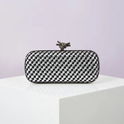 Bolsa de mão de noite dourada para mulheres, bolsa de couro e linha brilhante, elegante, feminina, com nó de metal, bolsa de festa