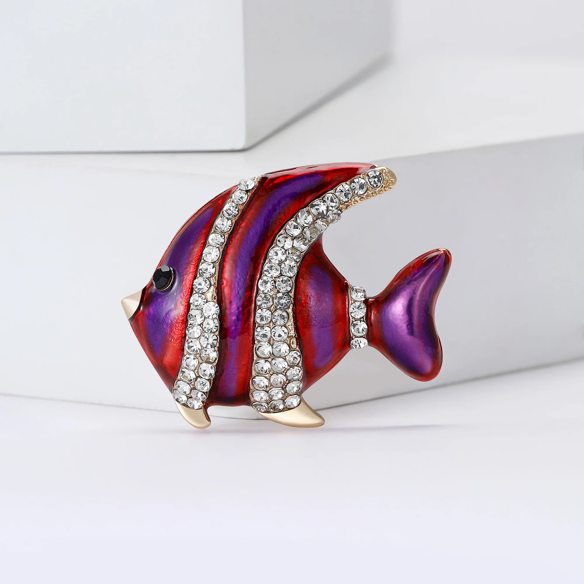 Broches de peixe palhaço de strass para mulheres unissex esmalte animal alfinetes festa de escritório amigo engraçado presentes de luxo acessórios de joias