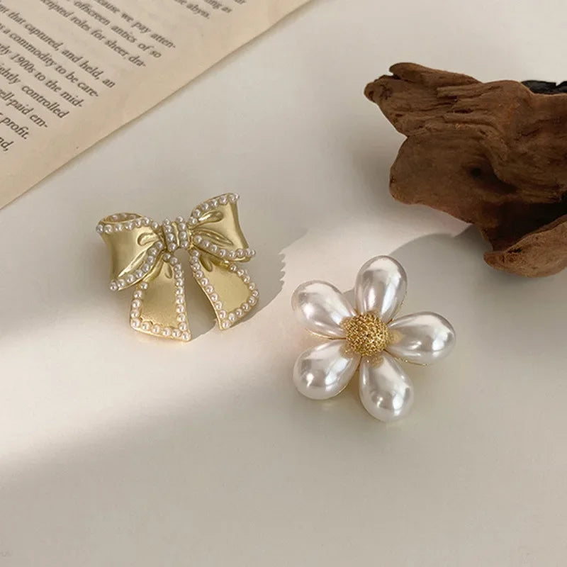 Broche Feminino de Pérola Estilo Japonês com Laço ou Flor