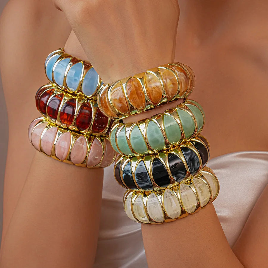 Pulseira acrílica colorida glamorosa para mulheres, pulseira elástica doce, uso diário moderno e presente de namoro