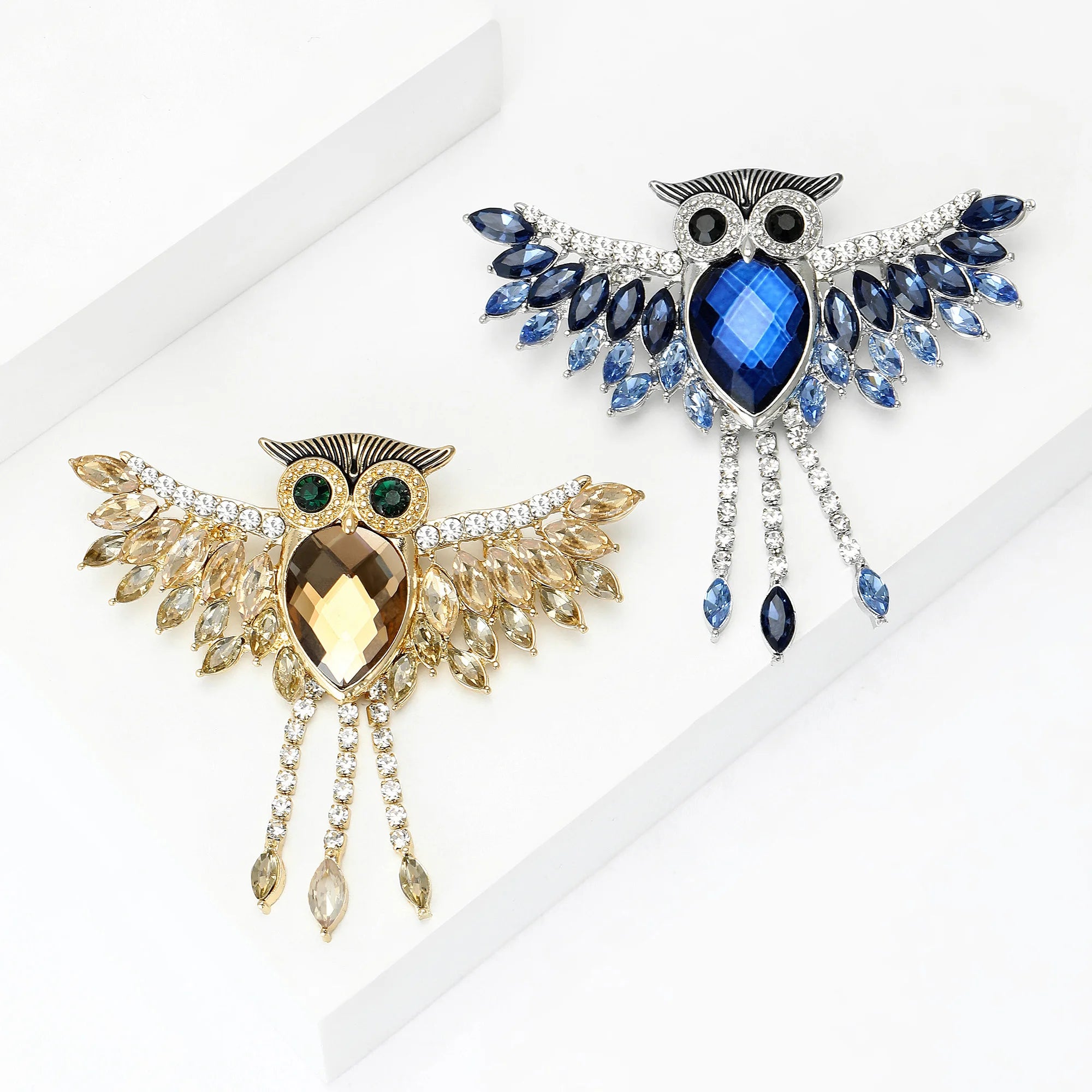 Broche Coruja com Strass Design Elegante Feminino