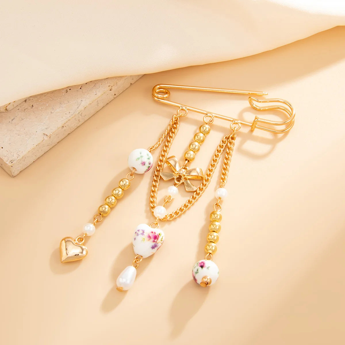 Broche de Alfinete de Segurança Banhado a Ouro 18K para Mulheres e Meninas, com Laço, Coração, Pingentes de Pérola e Correntes, Alfinetes de Segurança para Bebês, Joia de Presente
