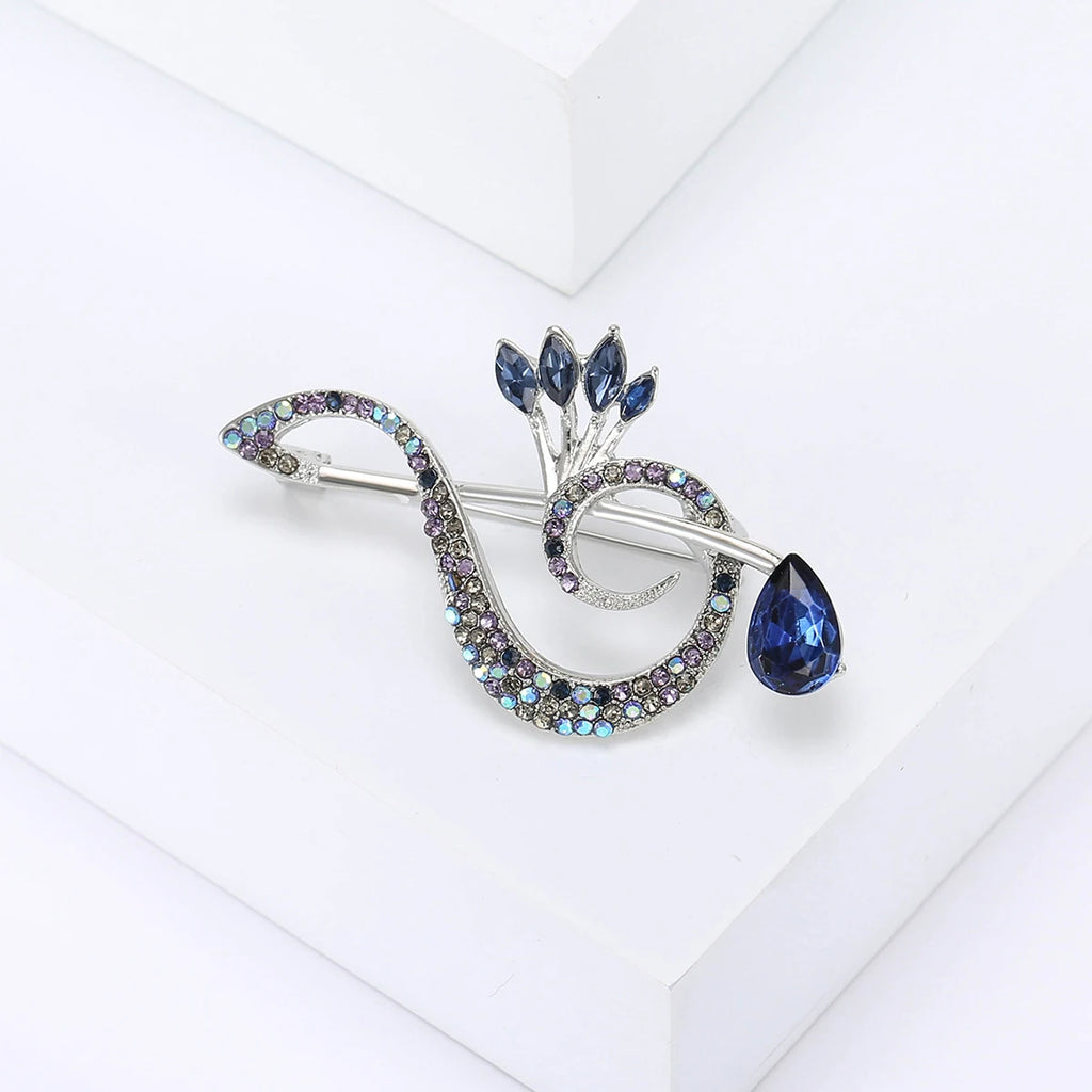 Beaut & berry luxo strass música nota broches para mulheres unissex glamour pinos casual acessórios de festa presentes de ano novo amigos