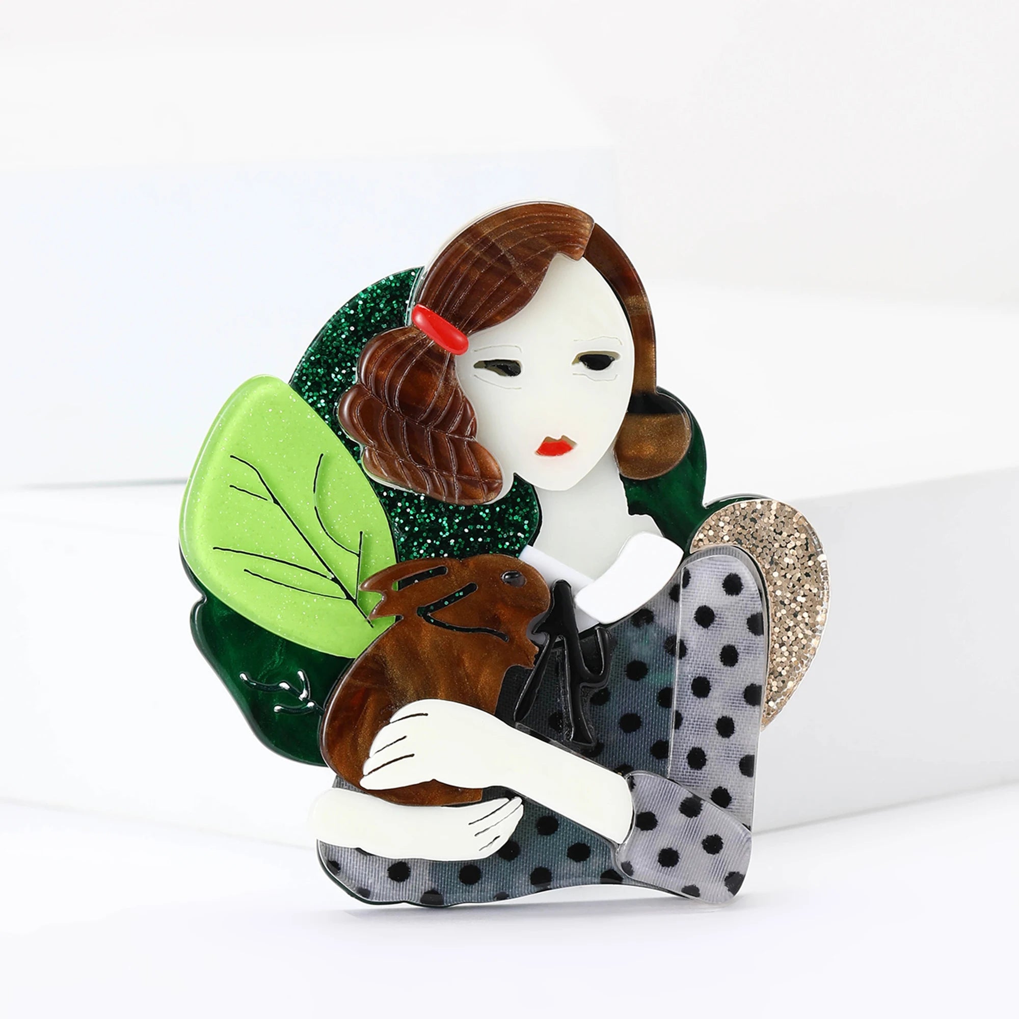 Broche Feminino Rosto Personagem Acrílico Elegante