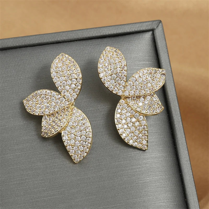 Luxo brilhante micro-conjunto zircão folha brincos para mulheres requintado aaa cz simétrico brinco jóias de casamento