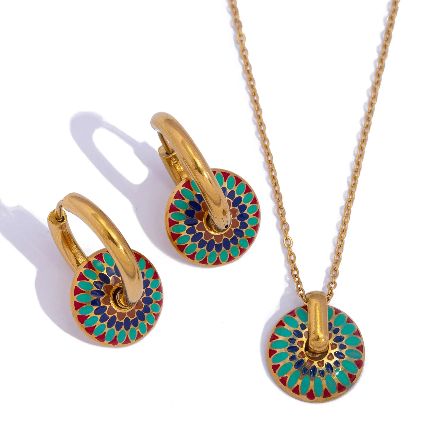 Conjunto de joias de margaridas pintadas em aço inoxidável banhado a ouro 18K para mulheres, brincos florais boho e colar hipoalergênico presente de verão