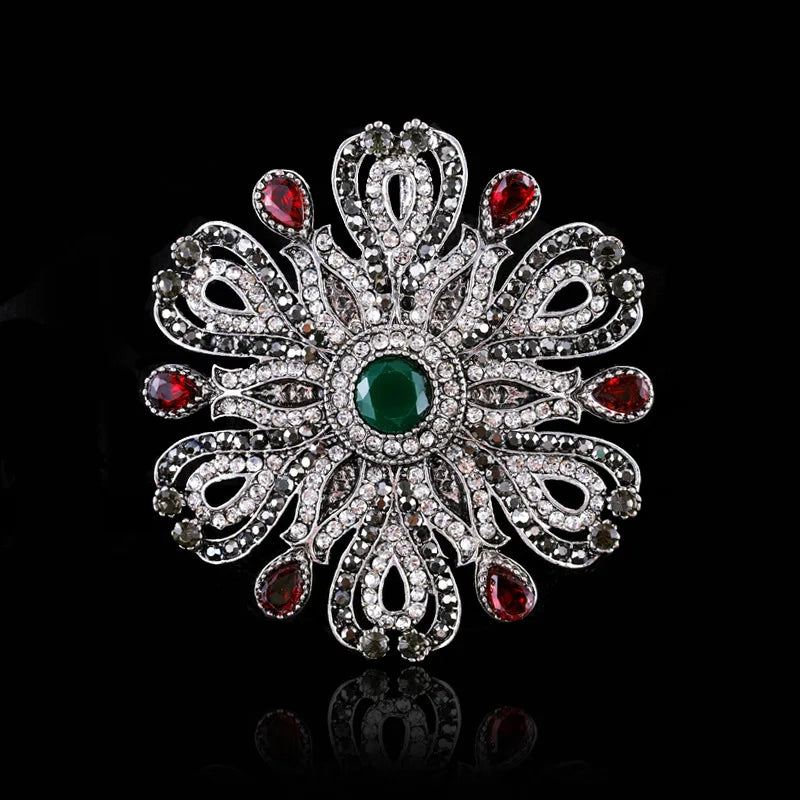 Alta qualidade moda tribunal barroco retro broche personalidade oco distintivo corsage high-end presente de natal acessórios de roupas