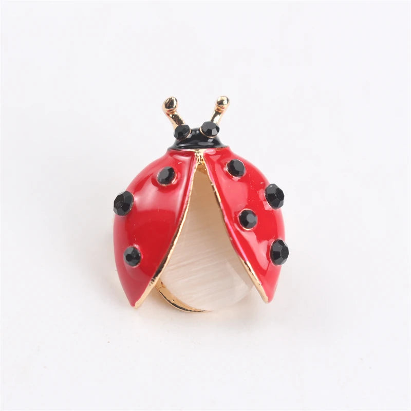 Personalidade criativa dos desenhos animados novo broche moda sete estrelas joaninha senhora corsage pino