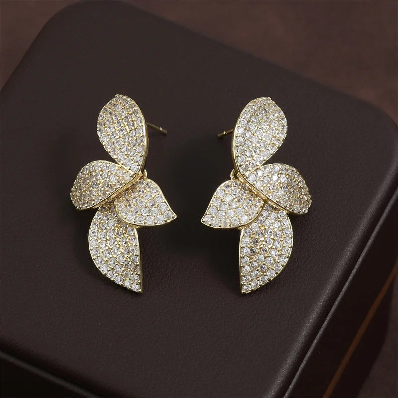 Luxo brilhante micro-conjunto zircão folha brincos para mulheres requintado aaa cz simétrico brinco jóias de casamento