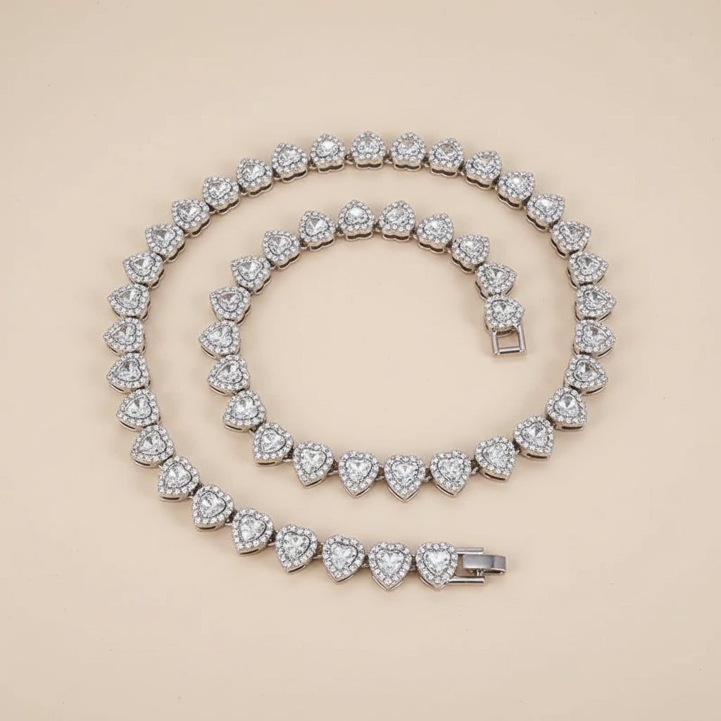 Luxuoso e requintado colar de aço inoxidável com diamante em forma de coração para correspondência diária de joias da moda