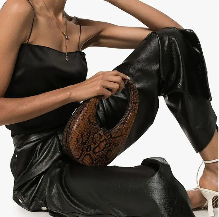Luxo e sexy padrão de cobra oval em relevo high-end marca designer bolsa, personalizado e elegante bolsa de ombro para mulher