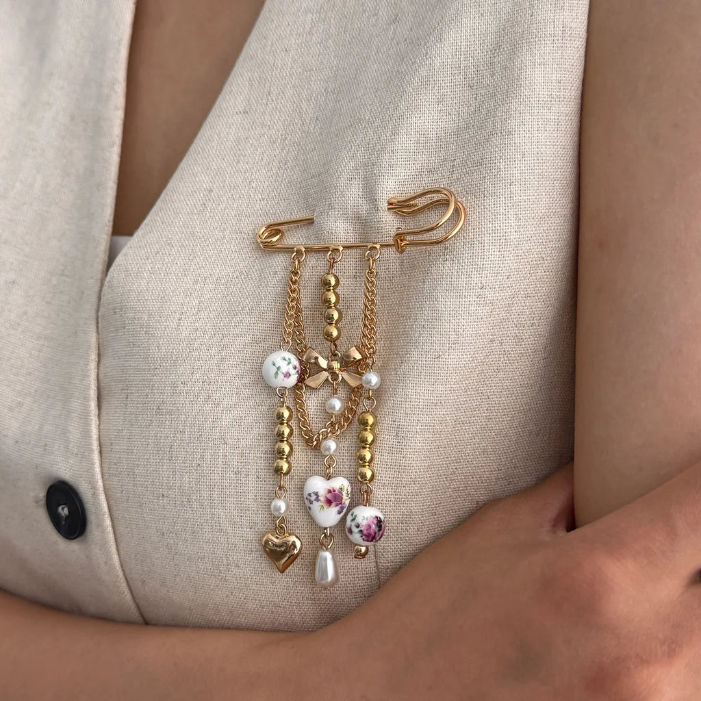 Broche de Alfinete de Segurança Banhado a Ouro 18K para Mulheres e Meninas, com Laço, Coração, Pingentes de Pérola e Correntes, Alfinetes de Segurança para Bebês, Joia de Presente