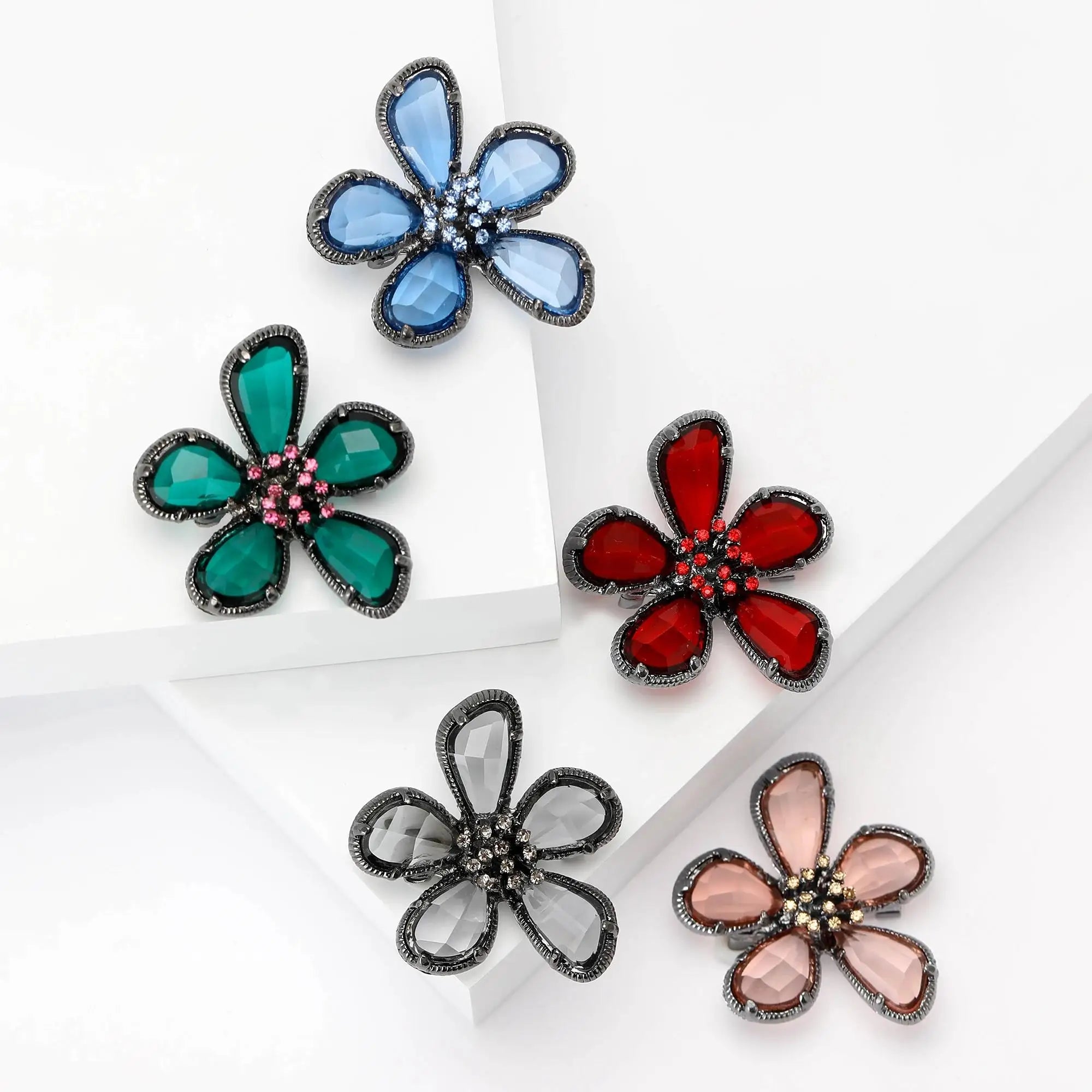 Broche de Flor em Strass e Cristal para Acessórios Premium