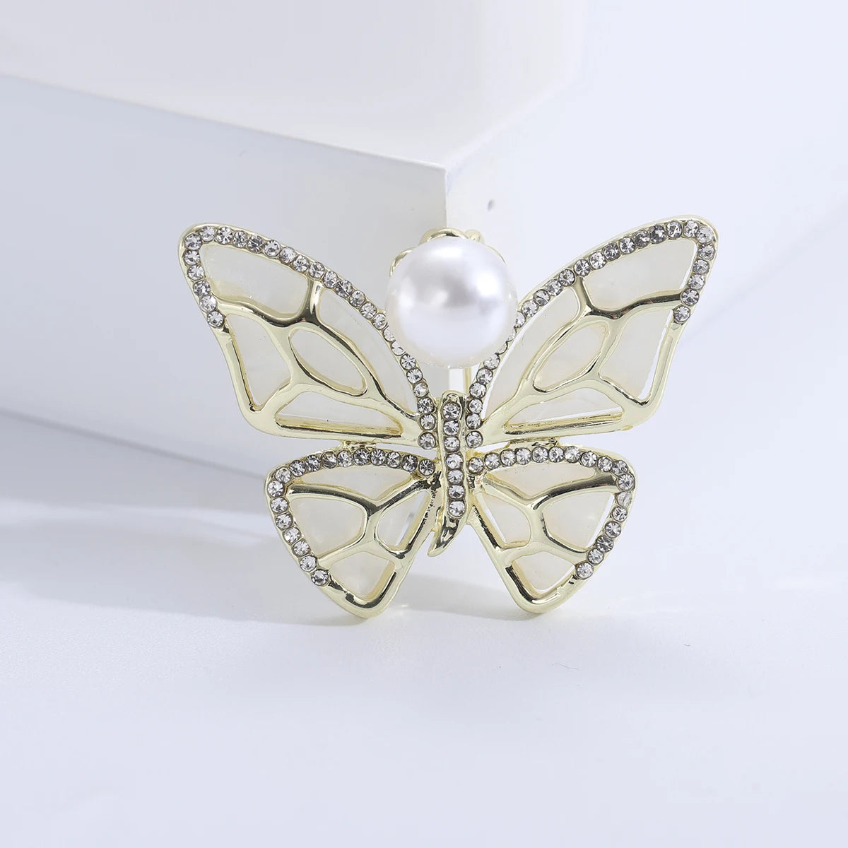 Moda concha borboleta broches para mulheres strass inseto pinos evento festa presentes nova mochila decoração roupas acessórios