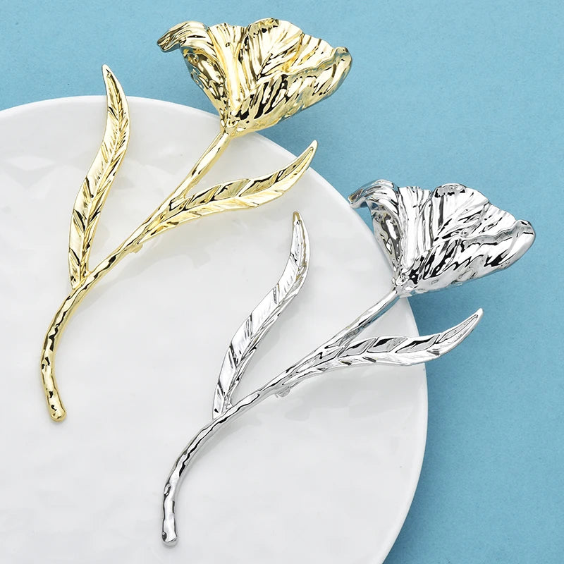 Broche de Flor Tulipa Grande em Metal Elegante Dourado Prateado