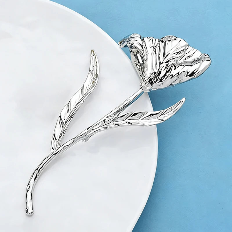 Broche de Flor Tulipa Grande em Metal Elegante Dourado Prateado