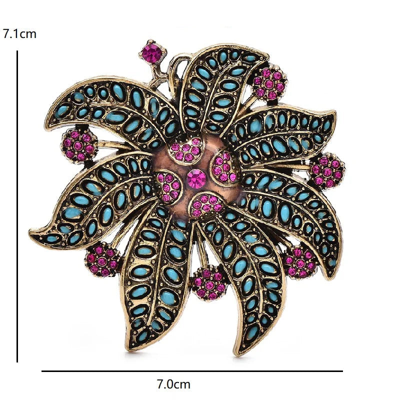 Broche Flor Lírio Vintage com Strass Design Elegante Feminino