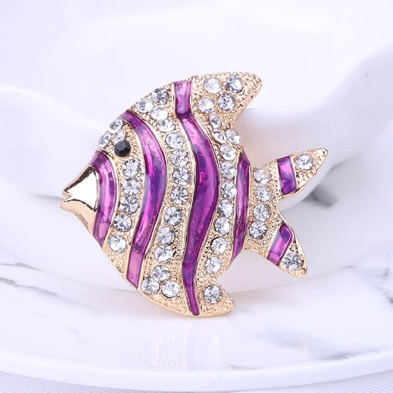 Broches de peixe palhaço de strass para mulheres unissex esmalte animal alfinetes festa de escritório amigo engraçado presentes de luxo acessórios de joias