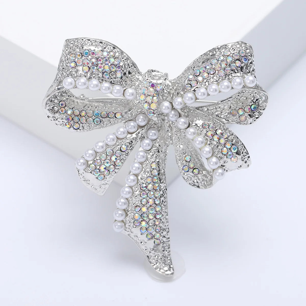 Skeds moda feminina bowknot pérola cristal emblemas clássico metal strass arco pinos para senhora festa de casamento geométrica broches pinos