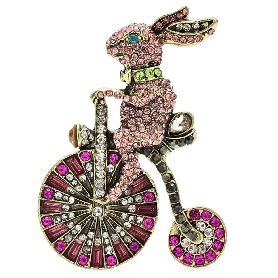 Broche Coelho Ciclista com Strass Feminino Detalhe Luxo