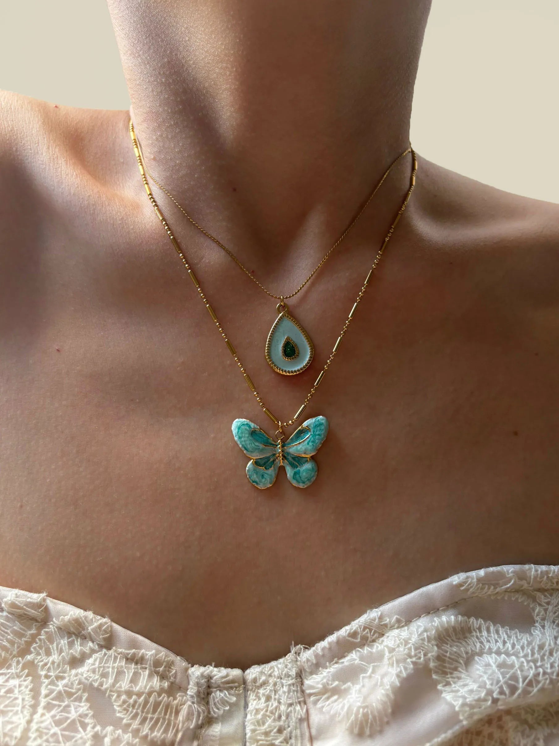 GHIDBK Bonito Simples Azul Esmalte Waterdrop Borboleta Pingente Colares para Mulheres Nova Moda Jóias de Aço Inoxidável Presentes de Festa