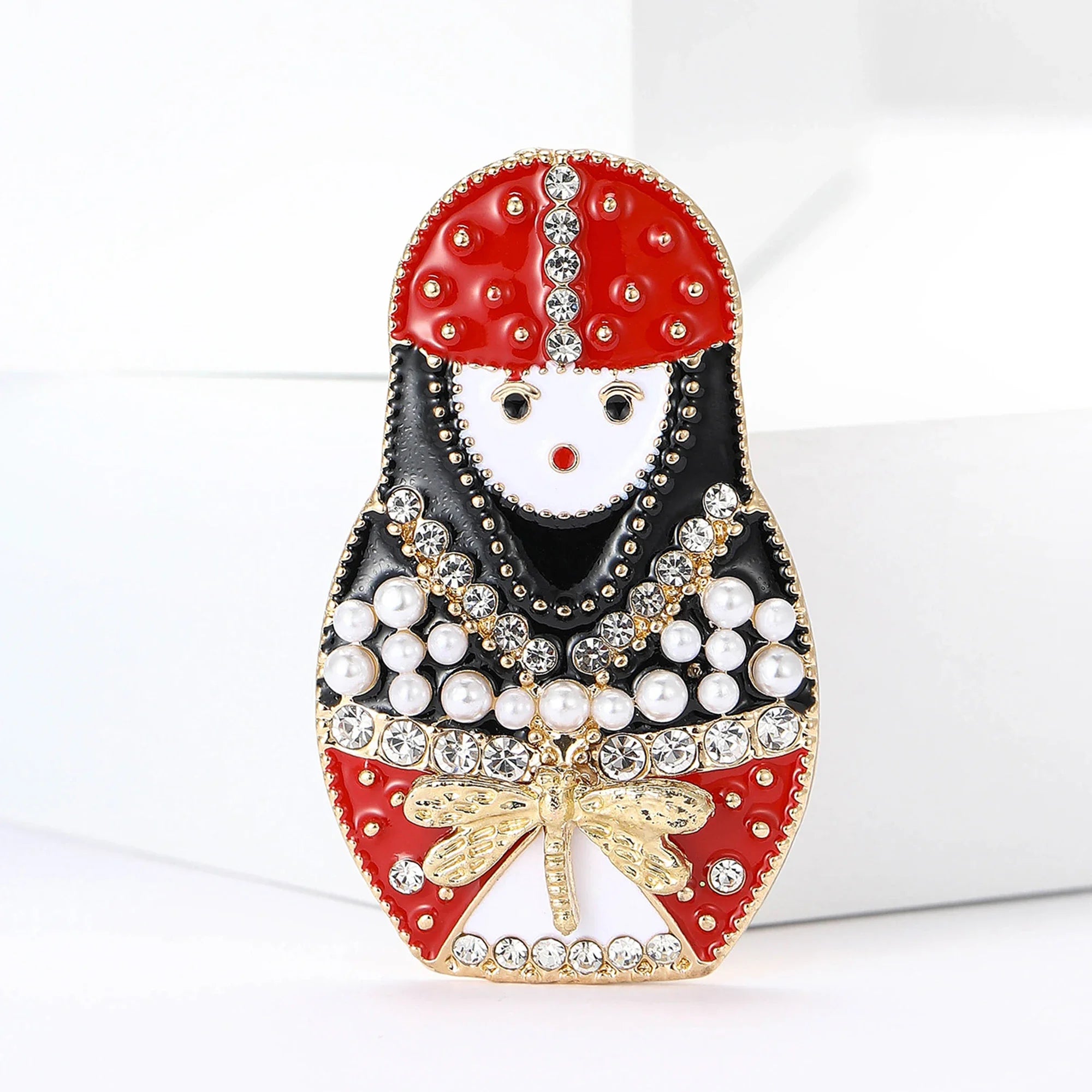 Broche Boneca Russa Matryoshka Esmaltado com Strass Feminino Luxo