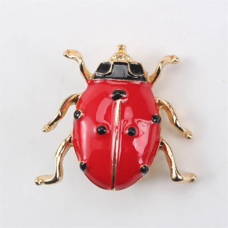 Personalidade criativa dos desenhos animados novo broche moda sete estrelas joaninha senhora corsage pino