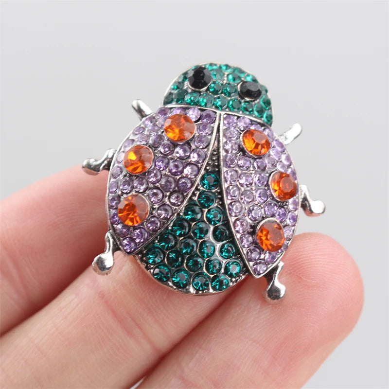 Personalidade criativa dos desenhos animados novo broche moda sete estrelas joaninha senhora corsage pino