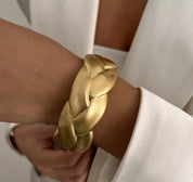 Ingemark Classic Vintage Matte Irregular Heavy Metal Chunky Wide Cuff Bangles Women Punk Gold Color Spring Bracelet Men Jewelry