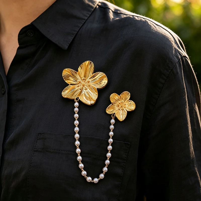Broche Flor com Pérola e Corrente Design Elegante Feminino