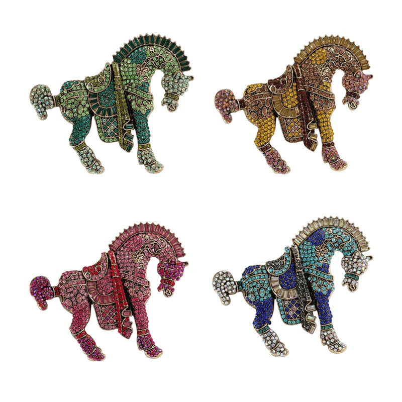 Broche Cavalo Vintage Barroco com Strass Brilhante e Design Criativo