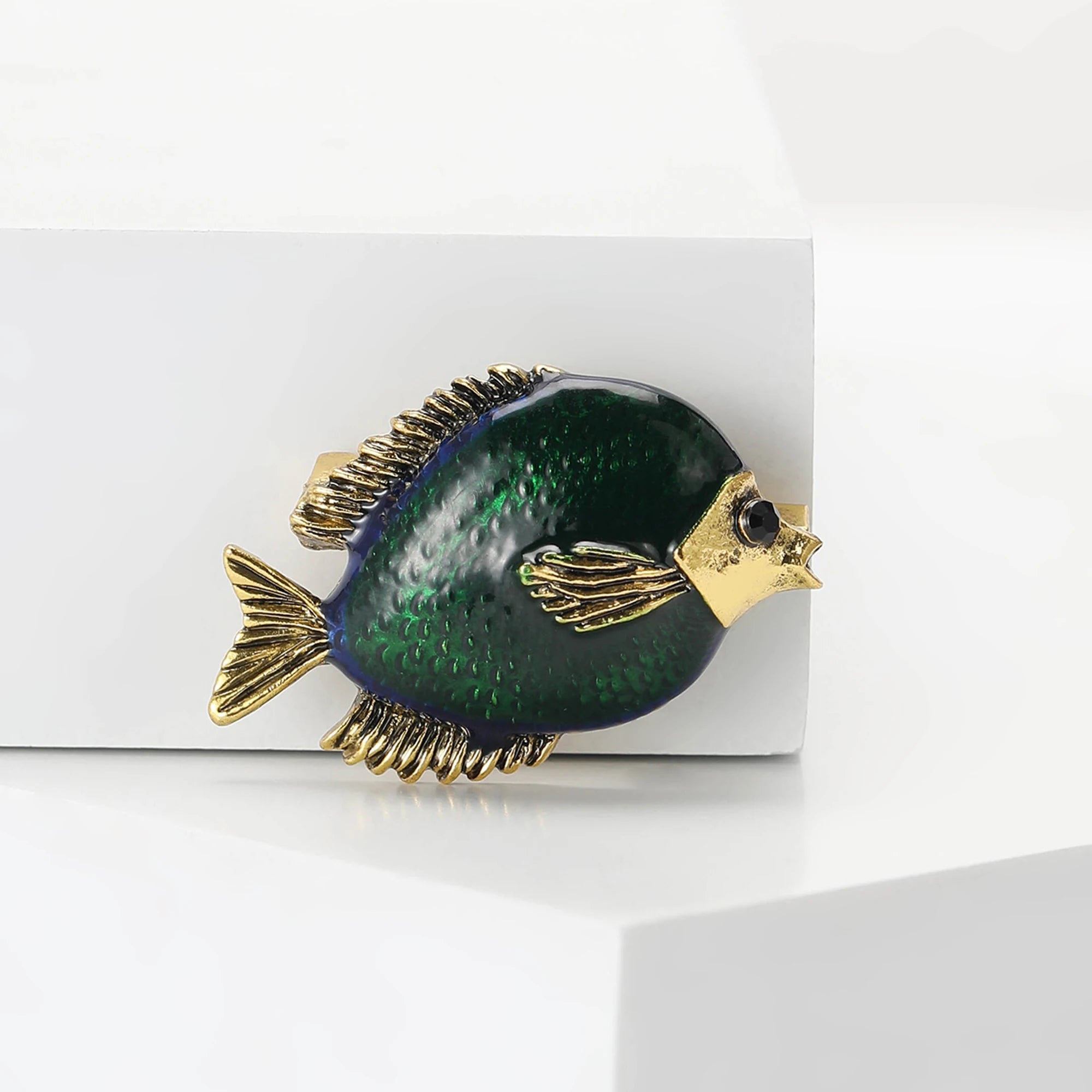 Broches de peixe palhaço de strass para mulheres unissex esmalte animal alfinetes festa de escritório amigo engraçado presentes de luxo acessórios de joias