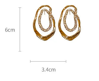 Brincos Ovais de Strass Elegantes