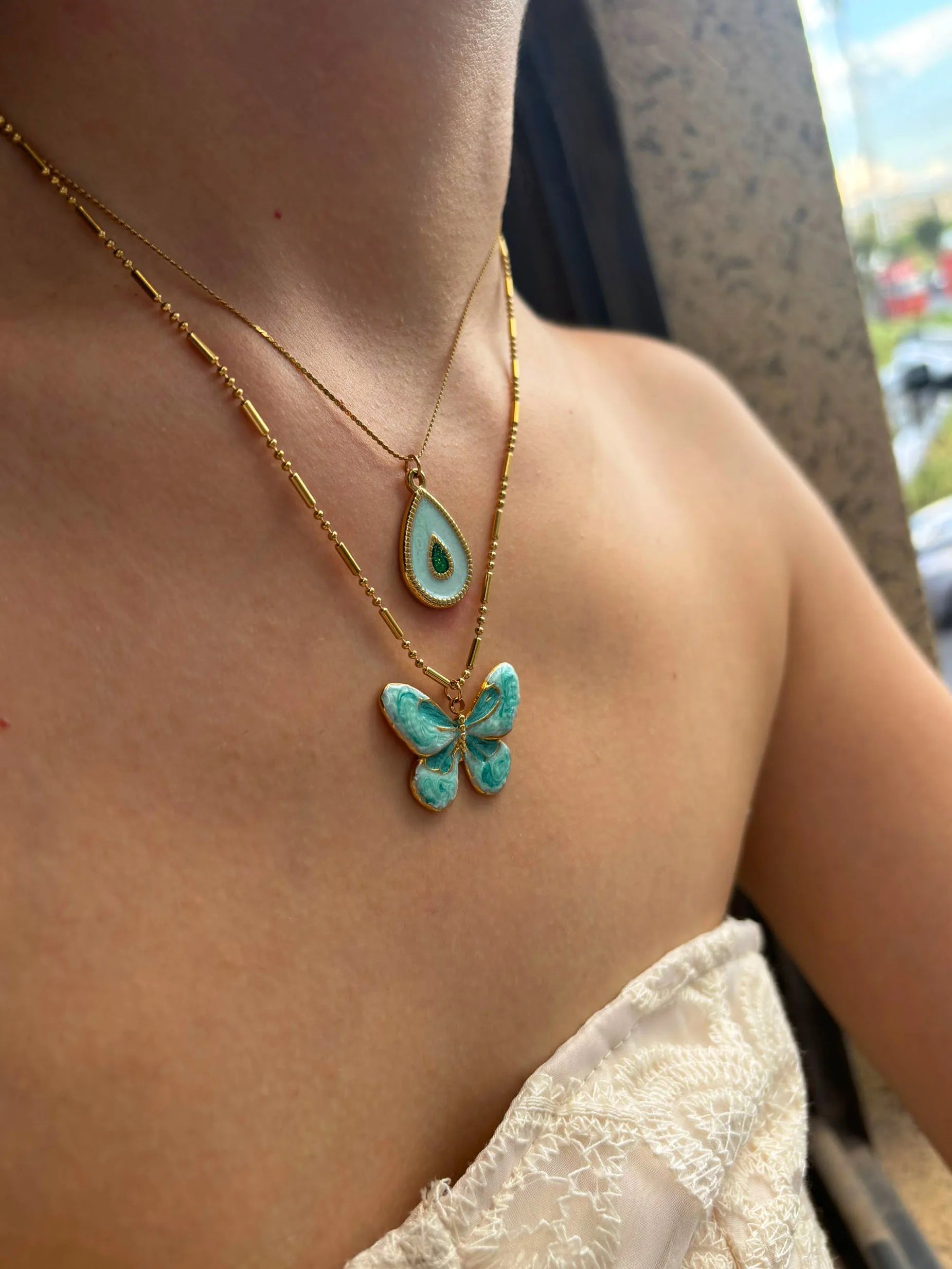 GHIDBK Bonito Simples Azul Esmalte Waterdrop Borboleta Pingente Colares para Mulheres Nova Moda Jóias de Aço Inoxidável Presentes de Festa