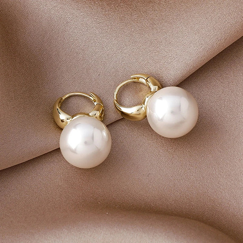 2022 novo bonito pérola studs hoop brincos para mulheres cor de ouro eardrop minimalista minúsculo huggies aros casamento moda jóias