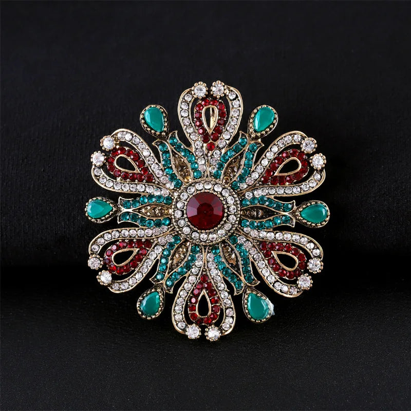 Alta qualidade moda tribunal barroco retro broche personalidade oco distintivo corsage high-end presente de natal acessórios de roupas