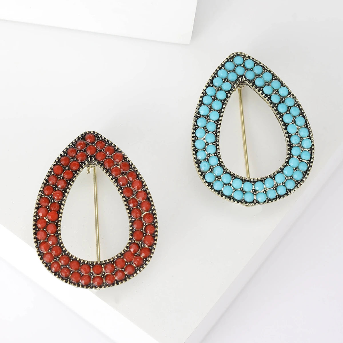 https://ae-pic-a1.aliexpress-media.com/kf/S2d8de50358bb4a6c95e54dc3c02a8550I/Turquoise-Flower-Brooch-for-Women-Tibetan-Style-Turkish-Blue-Badge-Pin-Office-Party-Friend-Gifts-Accessories.jpg