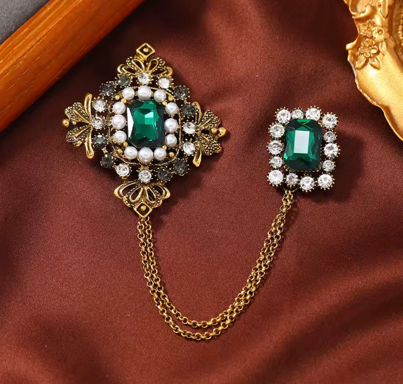Broche Vintage com Cristais