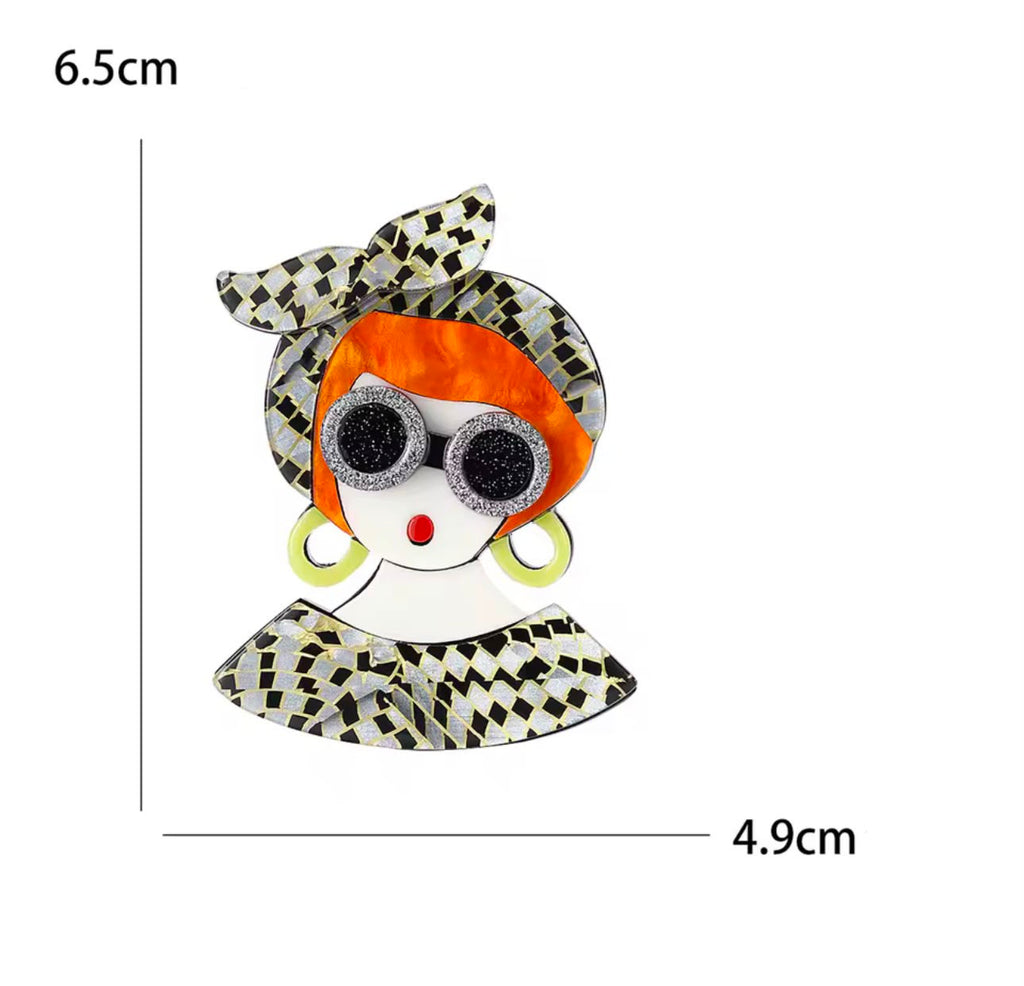 Broche Feminino Rosto Personagem Acrílico Elegante